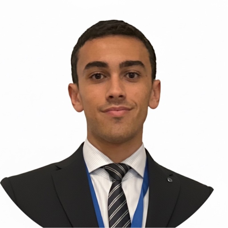 Personas que amadrinan. Iker Gómez